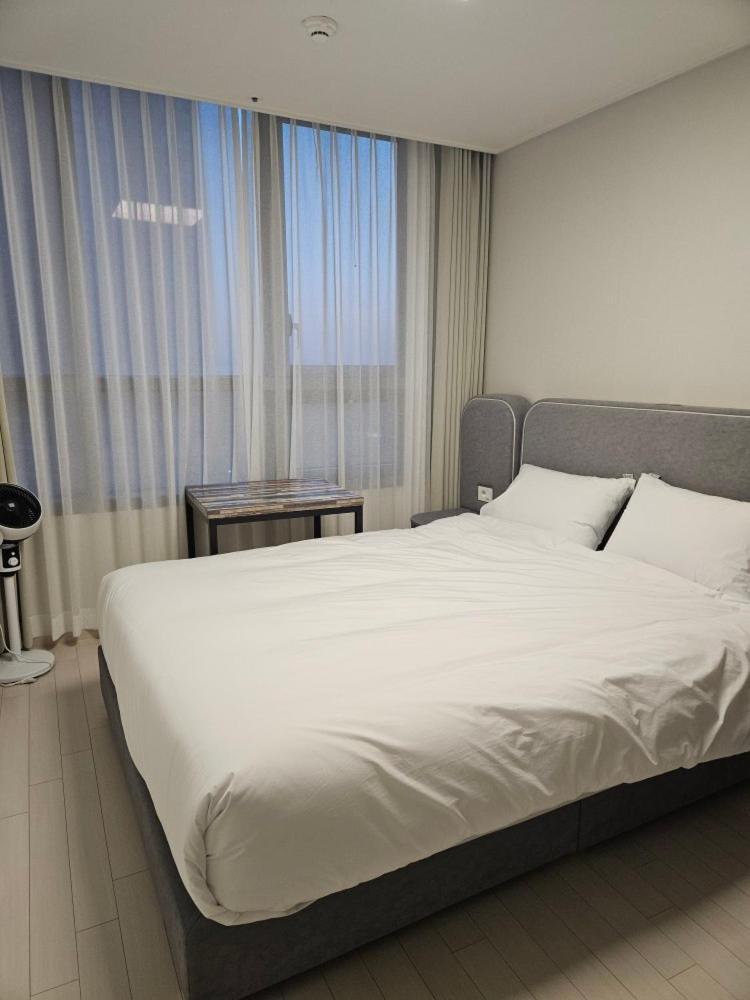Songdo Halla Westernpark-Seaviewroom Hotel-바다전망 Инчон Экстерьер фото